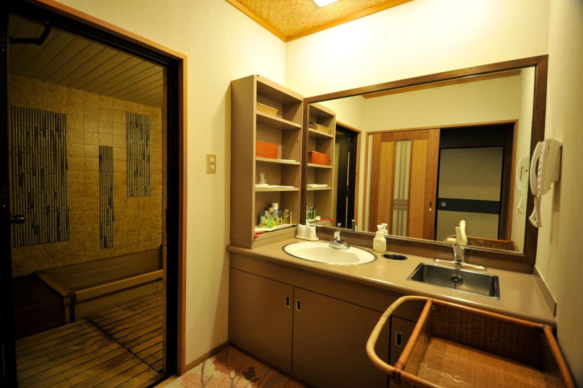 Nisshokan Bettei Koyotei Nagasaki Exterior photo