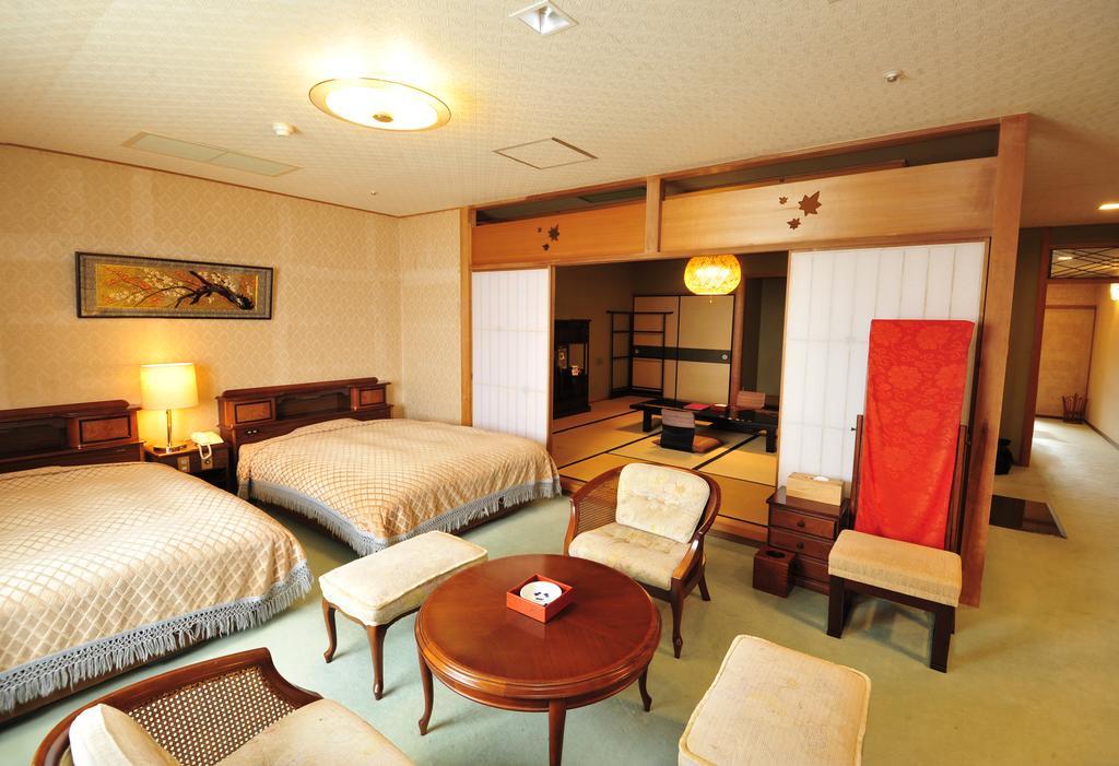 Nisshokan Bettei Koyotei Nagasaki Exterior photo